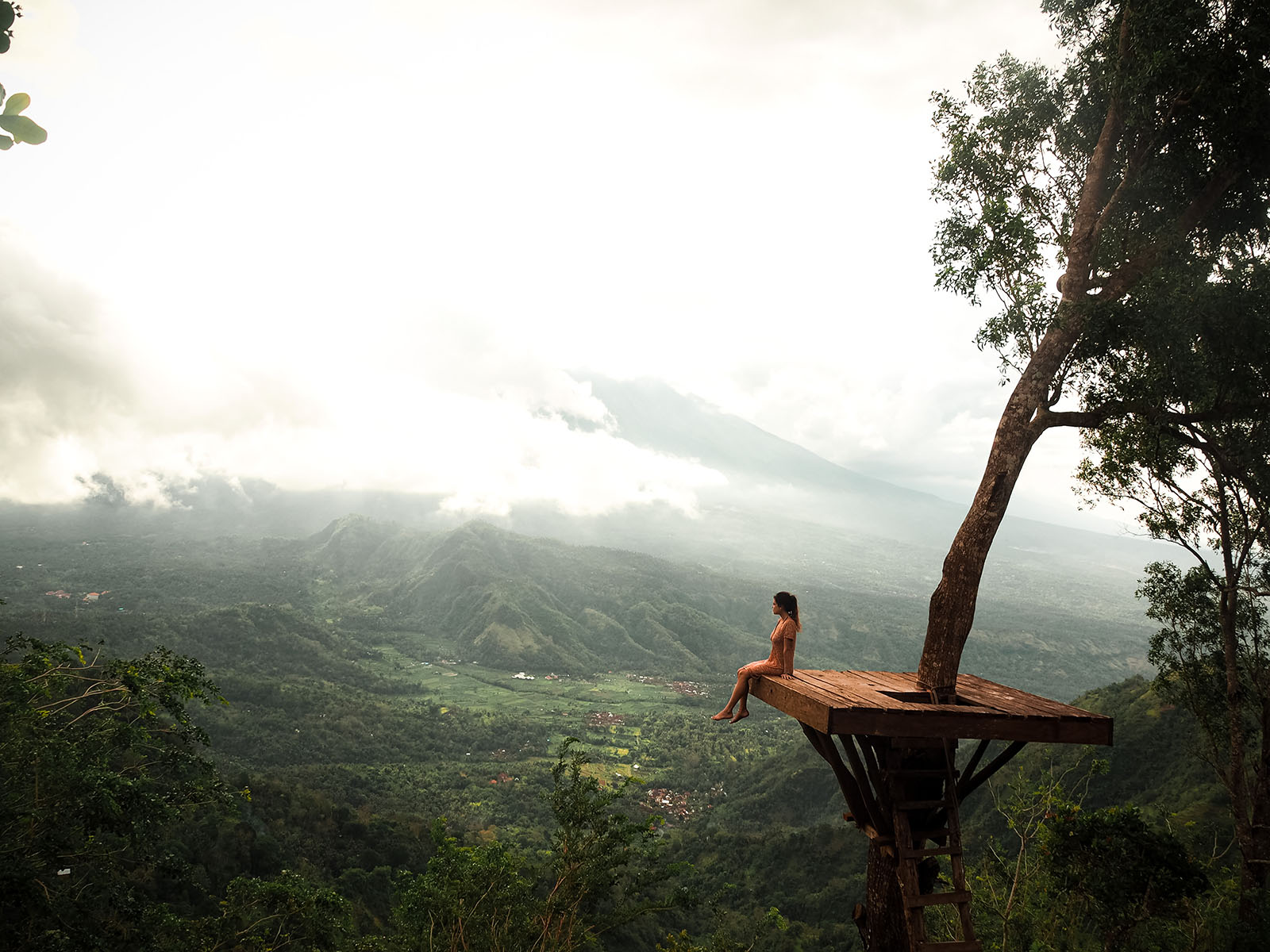 Lahangan Sweet viewpoint overlooking Mount Agung with panoramic sunrise scenery